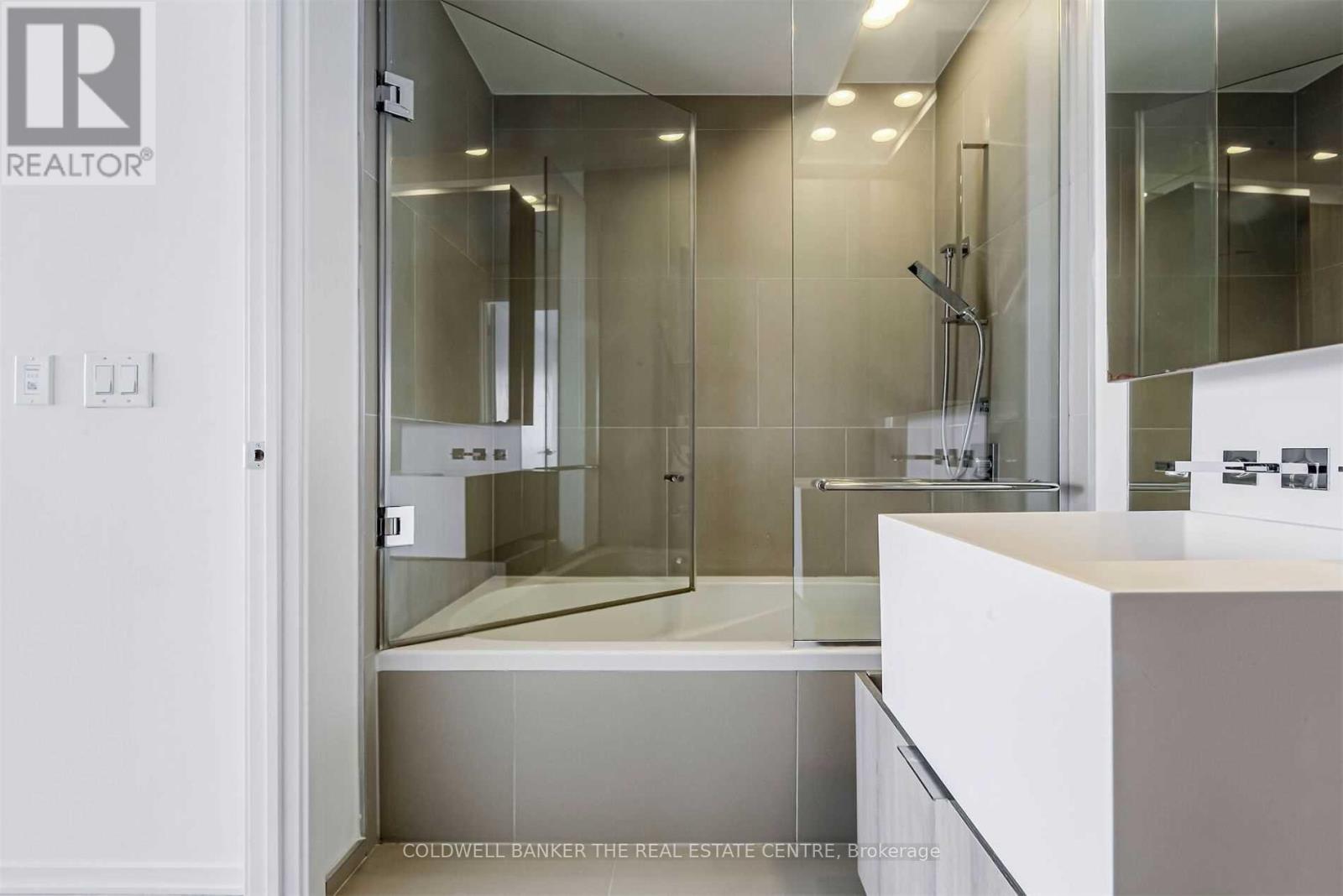 7 - 1 Bloor Street E, Toronto, Ontario  M4W 0A8 - Photo 25 - C13232402