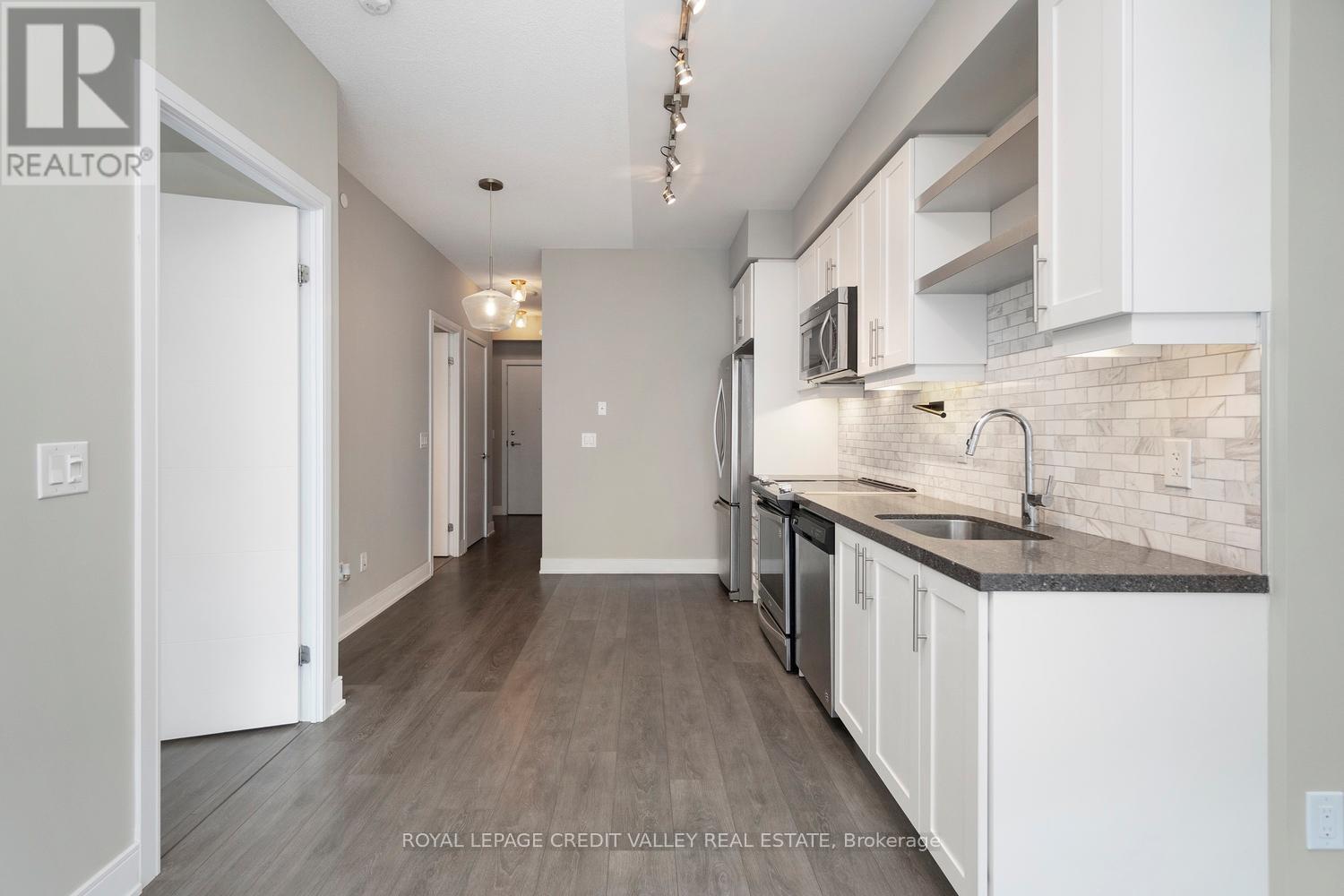 1732 - 525 Adelaide Street W, Toronto, Ontario  M5V 0N7 - Photo 10 - C13232512