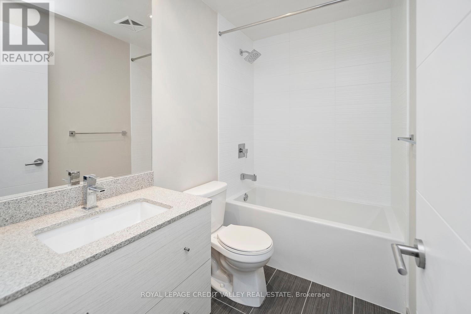 1732 - 525 Adelaide Street W, Toronto, Ontario  M5V 0N7 - Photo 17 - C13232512