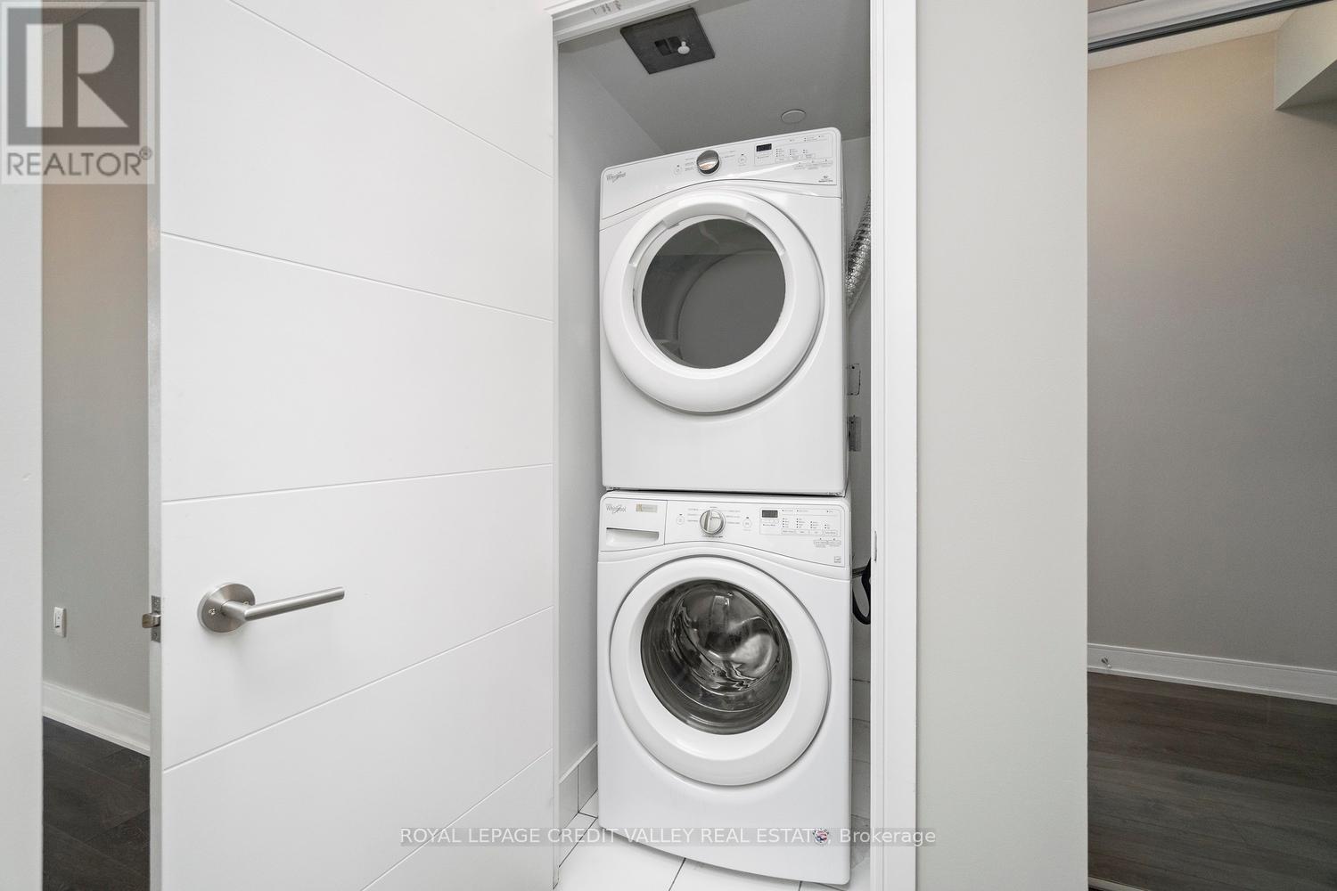 1732 - 525 Adelaide Street W, Toronto, Ontario  M5V 0N7 - Photo 18 - C13232512