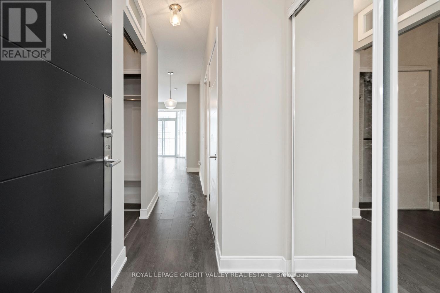 1732 - 525 Adelaide Street W, Toronto, Ontario  M5V 0N7 - Photo 4 - C13232512