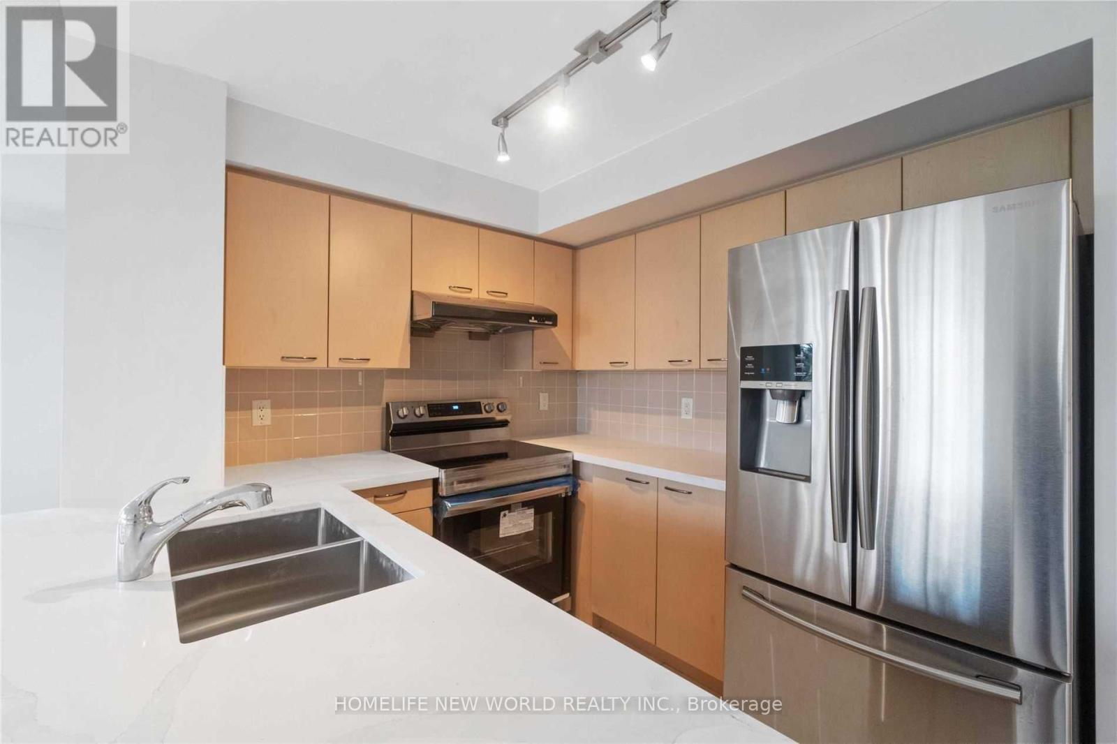 220 - 62 Suncrest Boulevard, Markham, Ontario  L3T 7Y6 - Photo 4 - N13232426