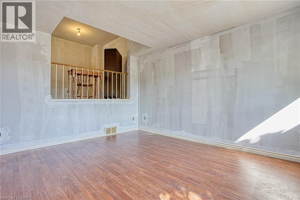 7 Viking Court Unit# 404, Grimsby, Ontario  L3M 3T8 - Photo 7 - 40836122