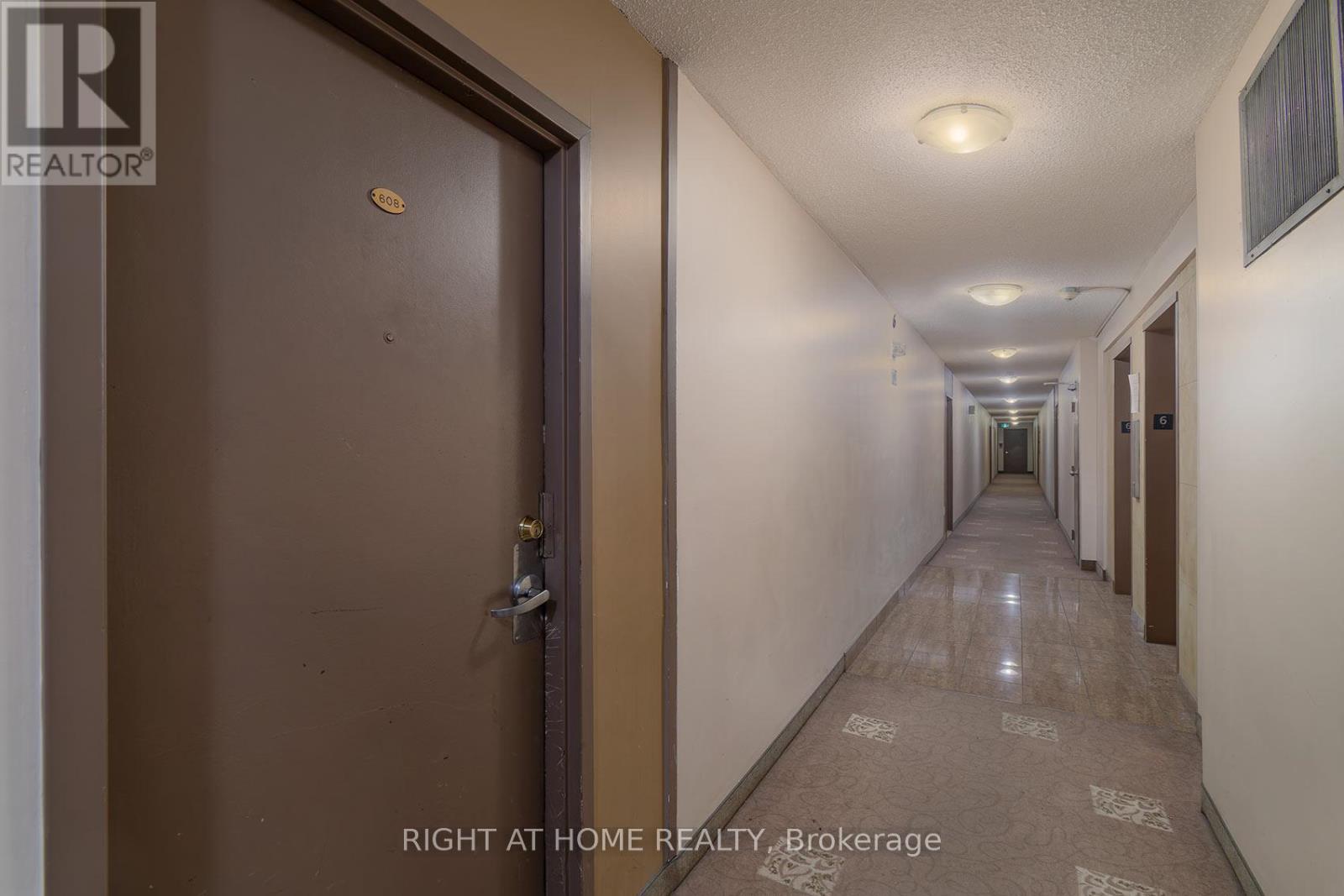 608 - 335 Driftwood Avenue, Toronto, Ontario  M3N 2P3 - Photo 8 - W13232372