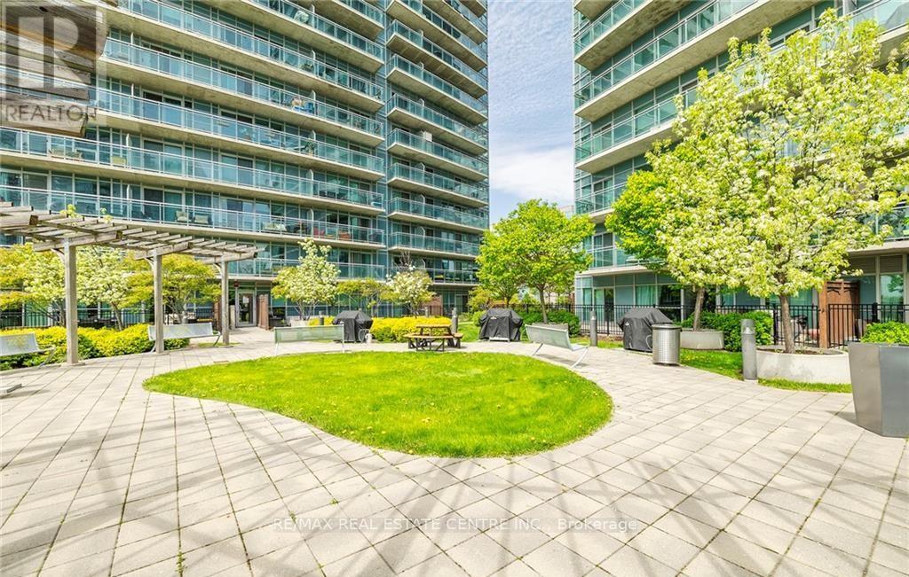 933 - 165 Legion Road N, Toronto, Ontario  M8Y 0B3 - Photo 13 - W13232406