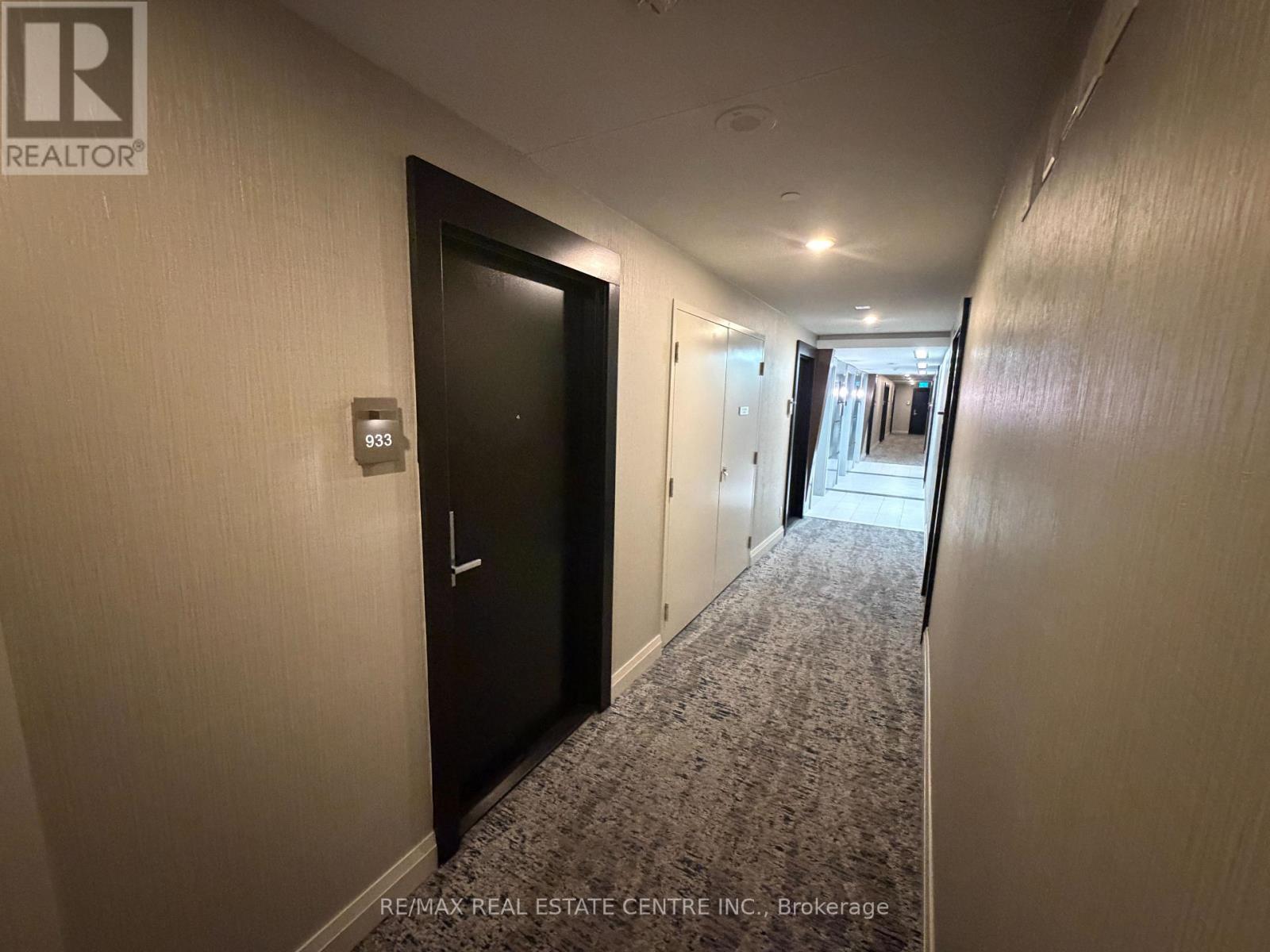 933 - 165 Legion Road N, Toronto, Ontario  M8Y 0B3 - Photo 14 - W13232406
