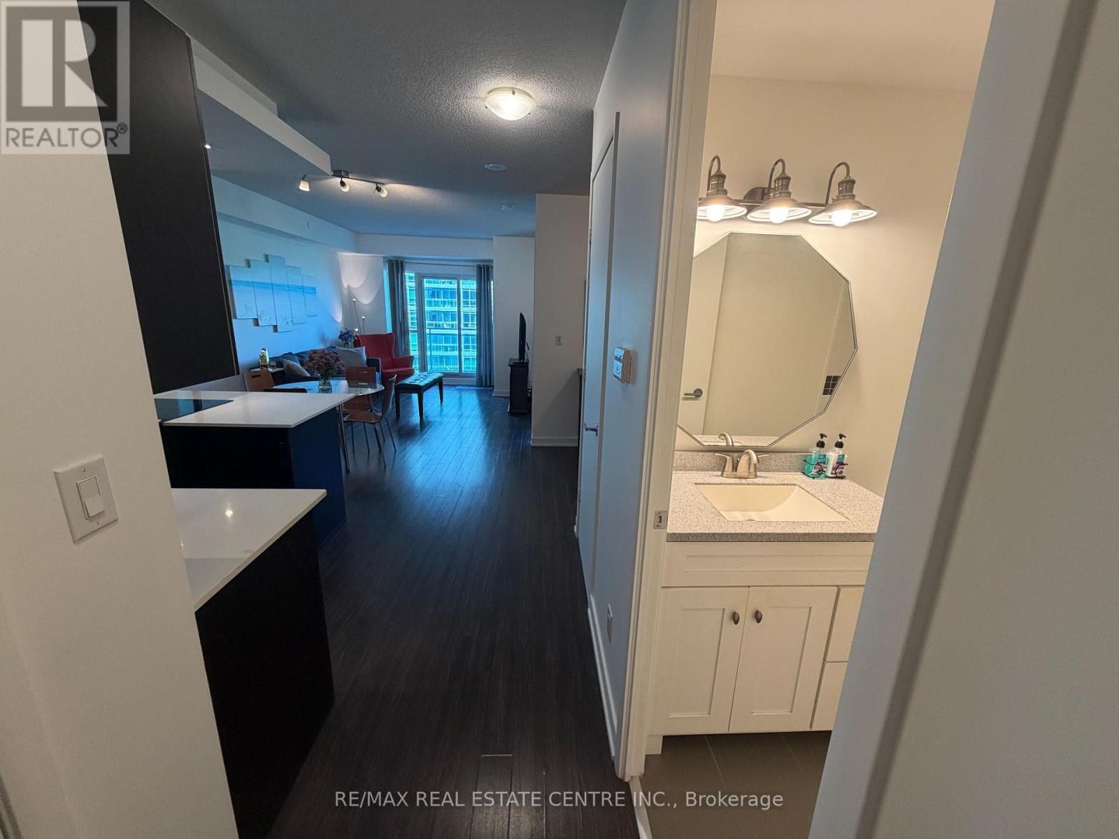 933 - 165 Legion Road N, Toronto, Ontario  M8Y 0B3 - Photo 15 - W13232406