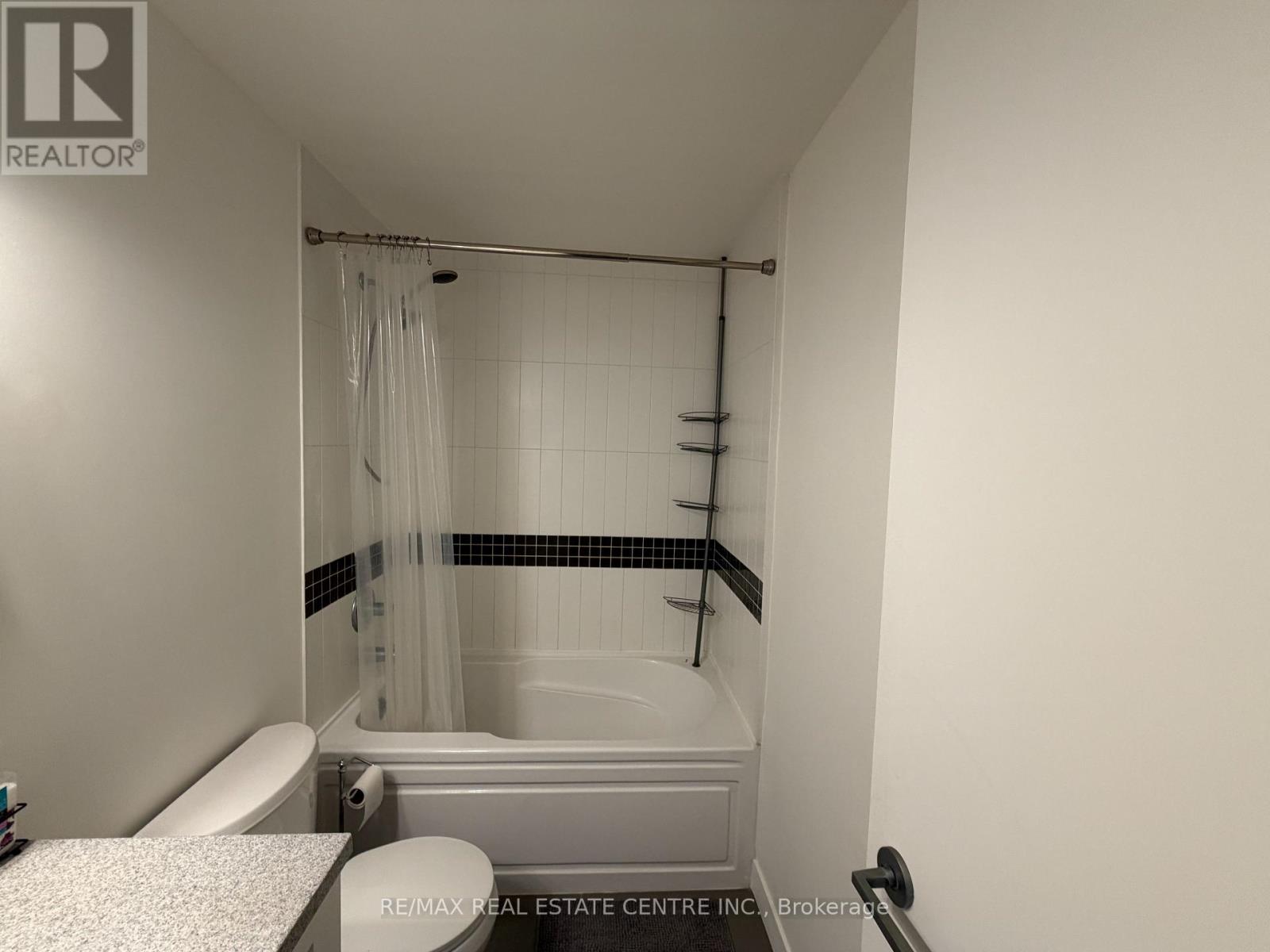 933 - 165 Legion Road N, Toronto, Ontario  M8Y 0B3 - Photo 19 - W13232406