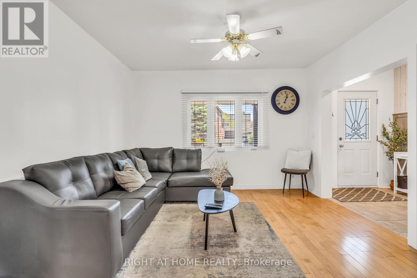 12 Porter Avenue, Toronto, Ontario  M6N 2G9 - Photo 12 - W13232460