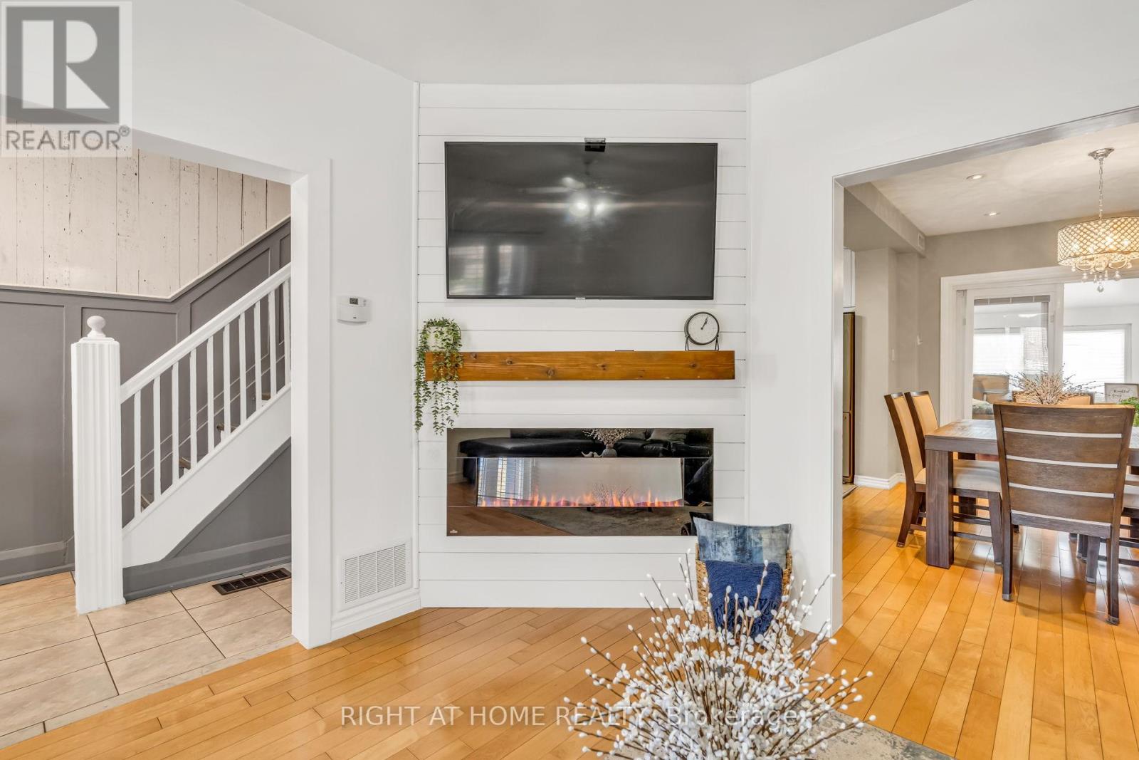 12 Porter Avenue, Toronto, Ontario  M6N 2G9 - Photo 14 - W13232460