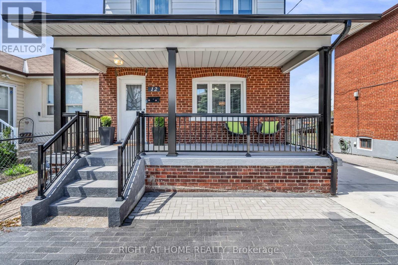 12 Porter Avenue, Toronto, Ontario  M6N 2G9 - Photo 4 - W13232460