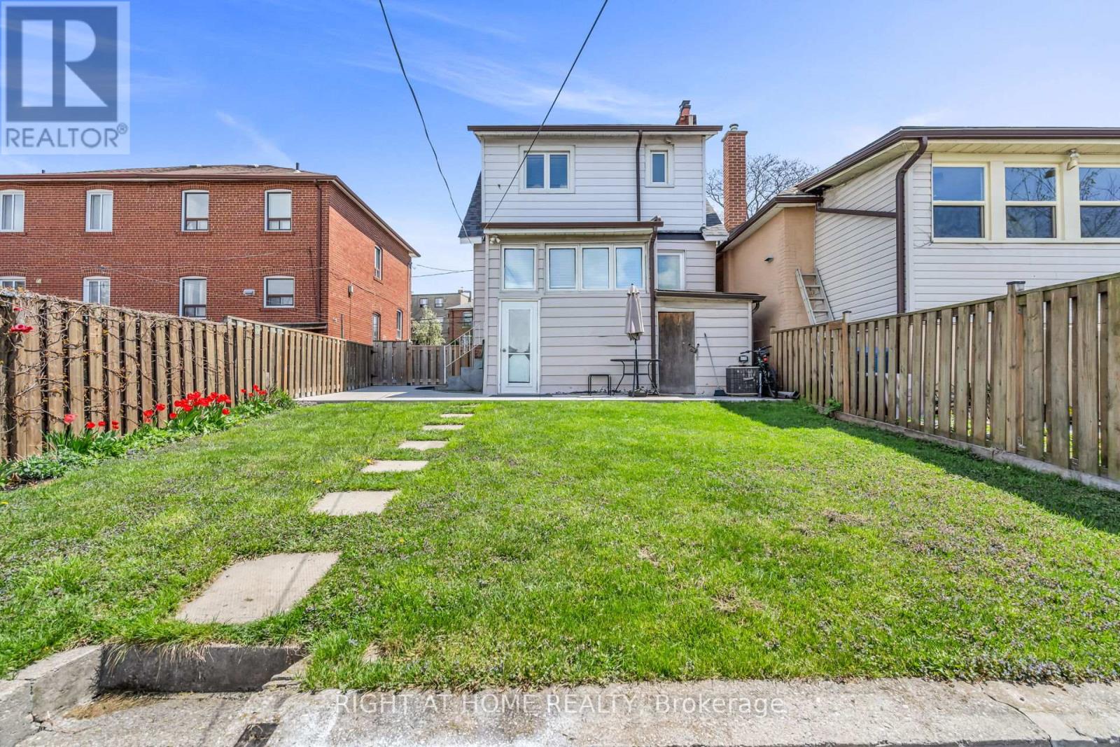 12 Porter Avenue, Toronto, Ontario  M6N 2G9 - Photo 48 - W13232460