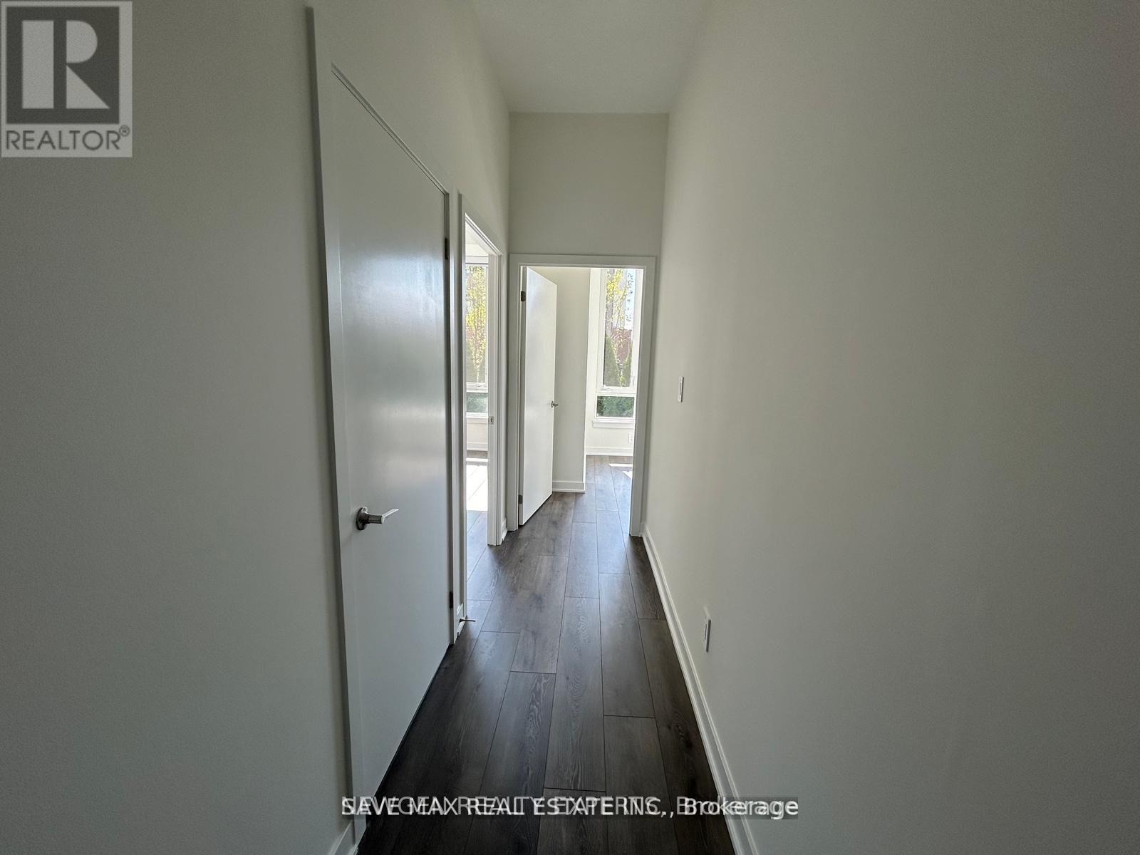 112 - 1440 Clarriage Court, Milton, Ontario  L9E 1B3 - Photo 9 - W13232464