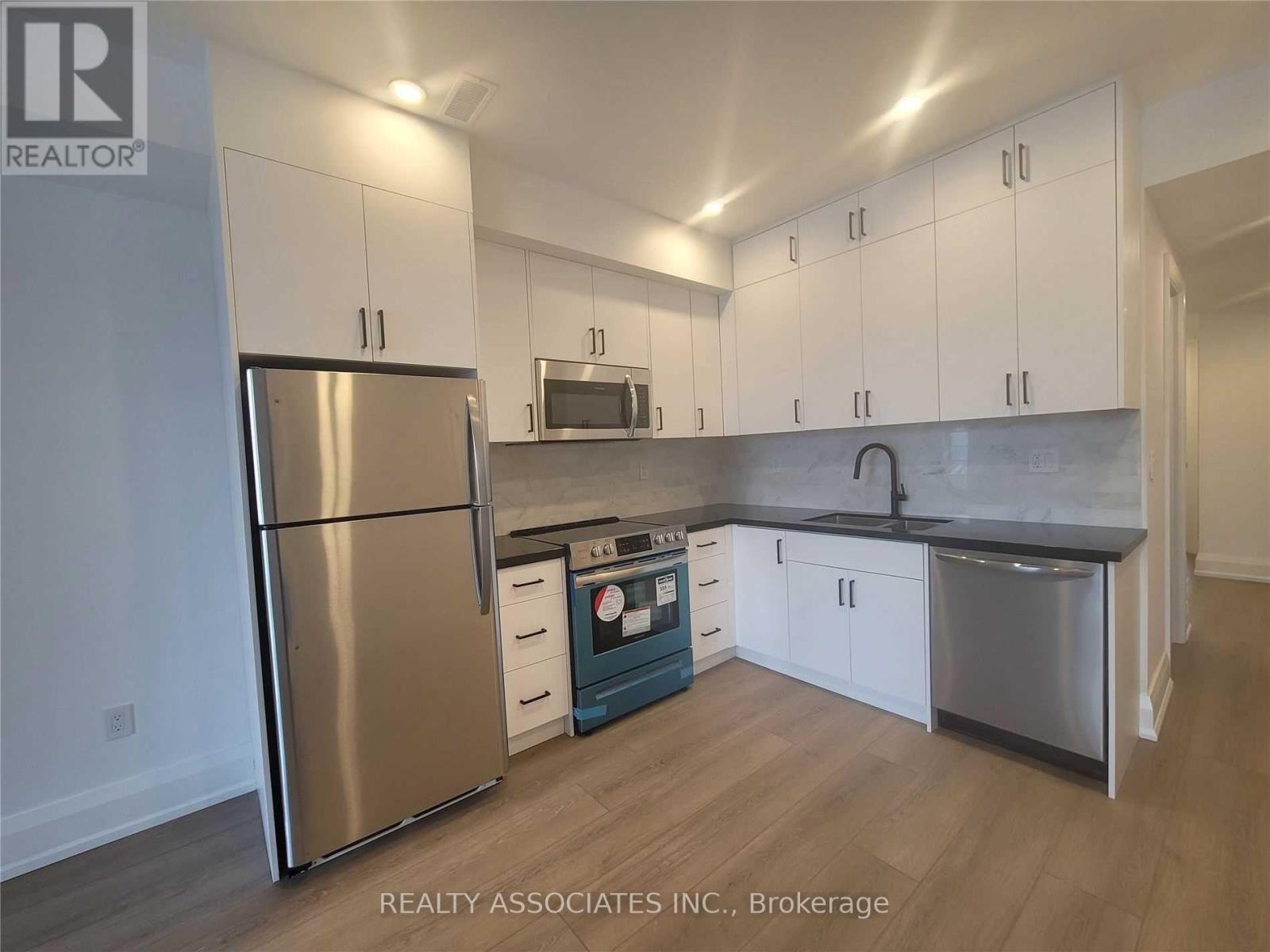 Unit 1a - 31 Ennerdale Road, Toronto, Ontario  M6E 4C2 - Photo 11 - W13232468