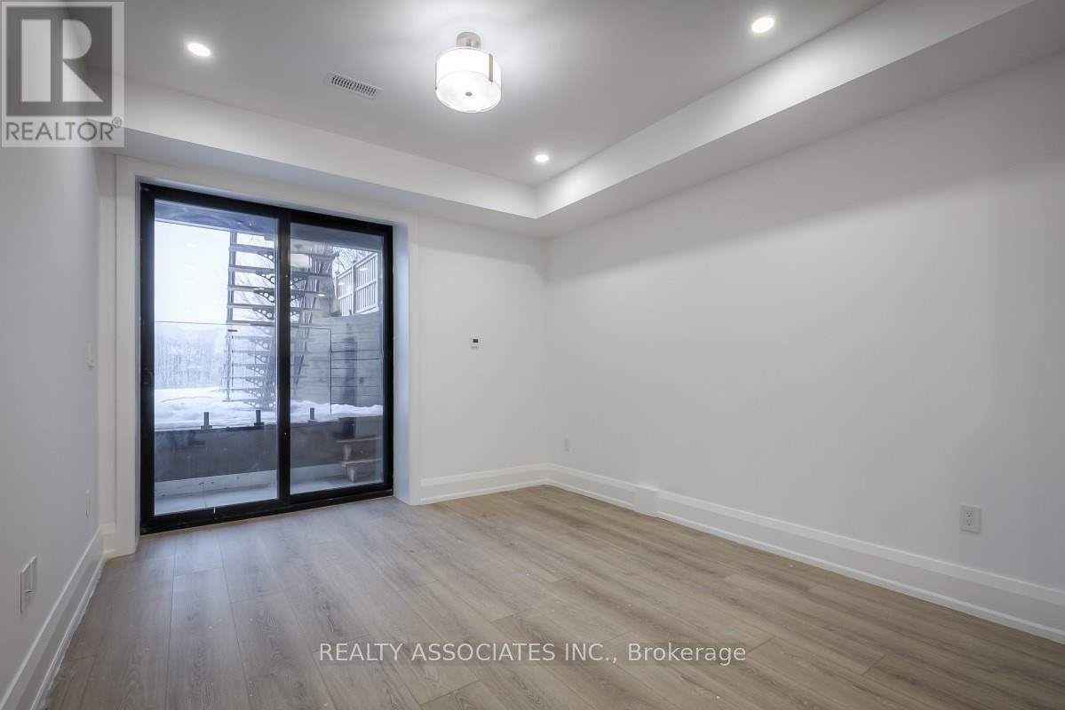 Unit 1a - 31 Ennerdale Road, Toronto, Ontario  M6E 4C2 - Photo 8 - W13232468