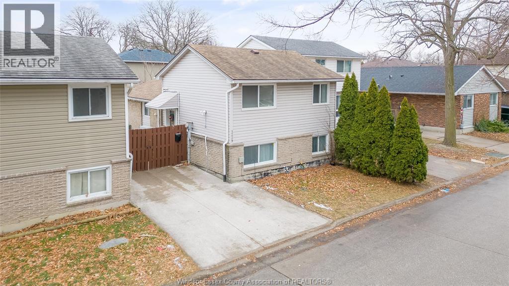 1229 Arncliffe, Windsor, Ontario   - Photo 2 - 26012378