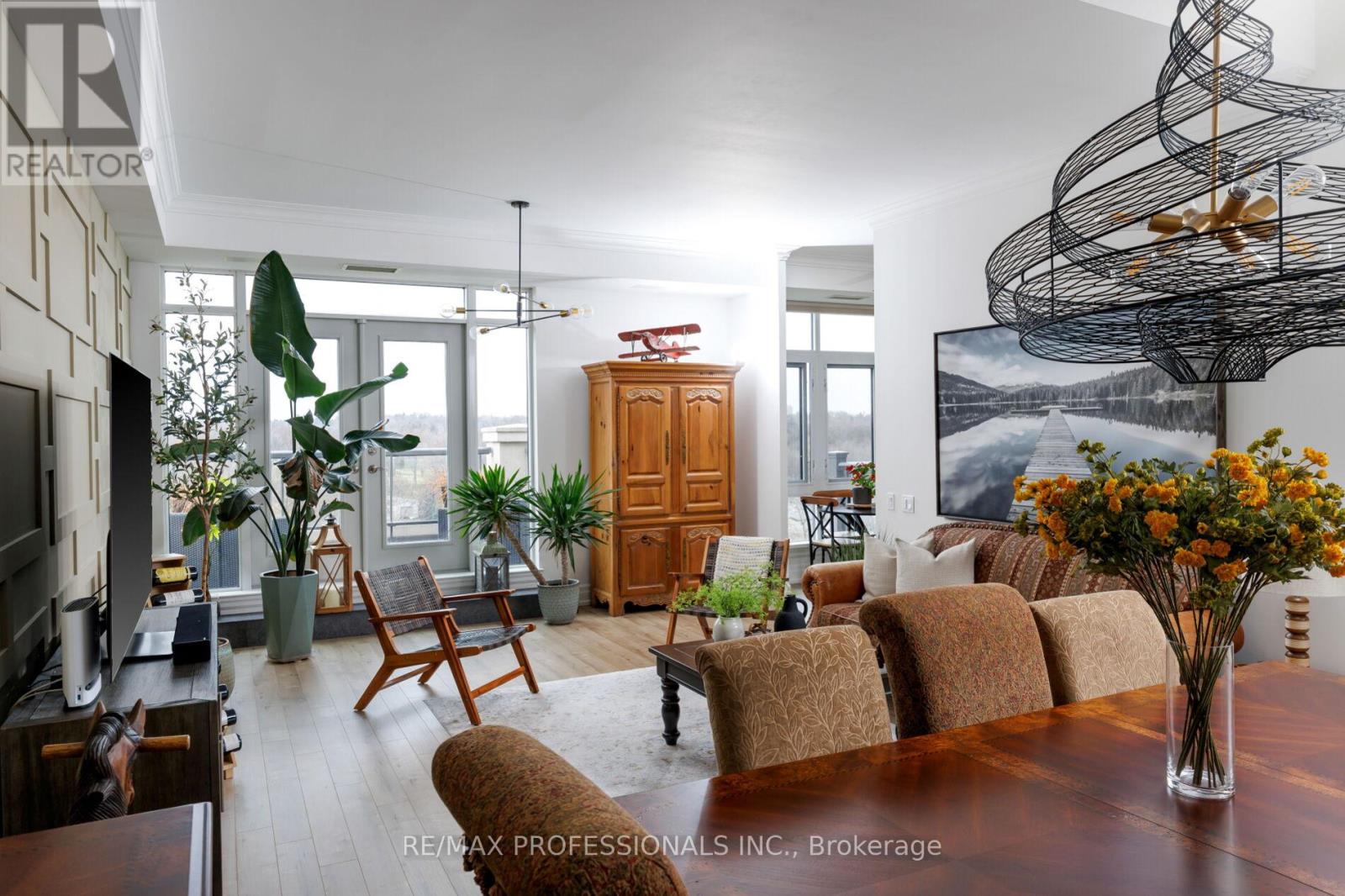 Ph3 - 9 Burnhamthorpe Crescent, Toronto, Ontario  M9A 0A6 - Photo 6 - W13224532