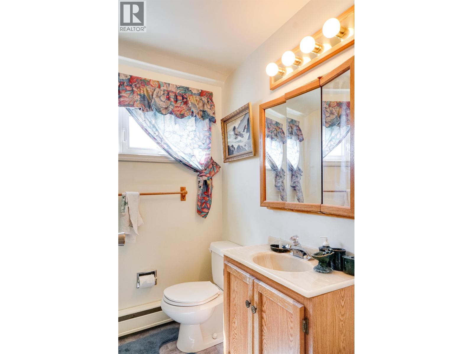 33 Swannell Street, Kitimat, British Columbia  V8C 1H2 - Photo 19 - R3131497