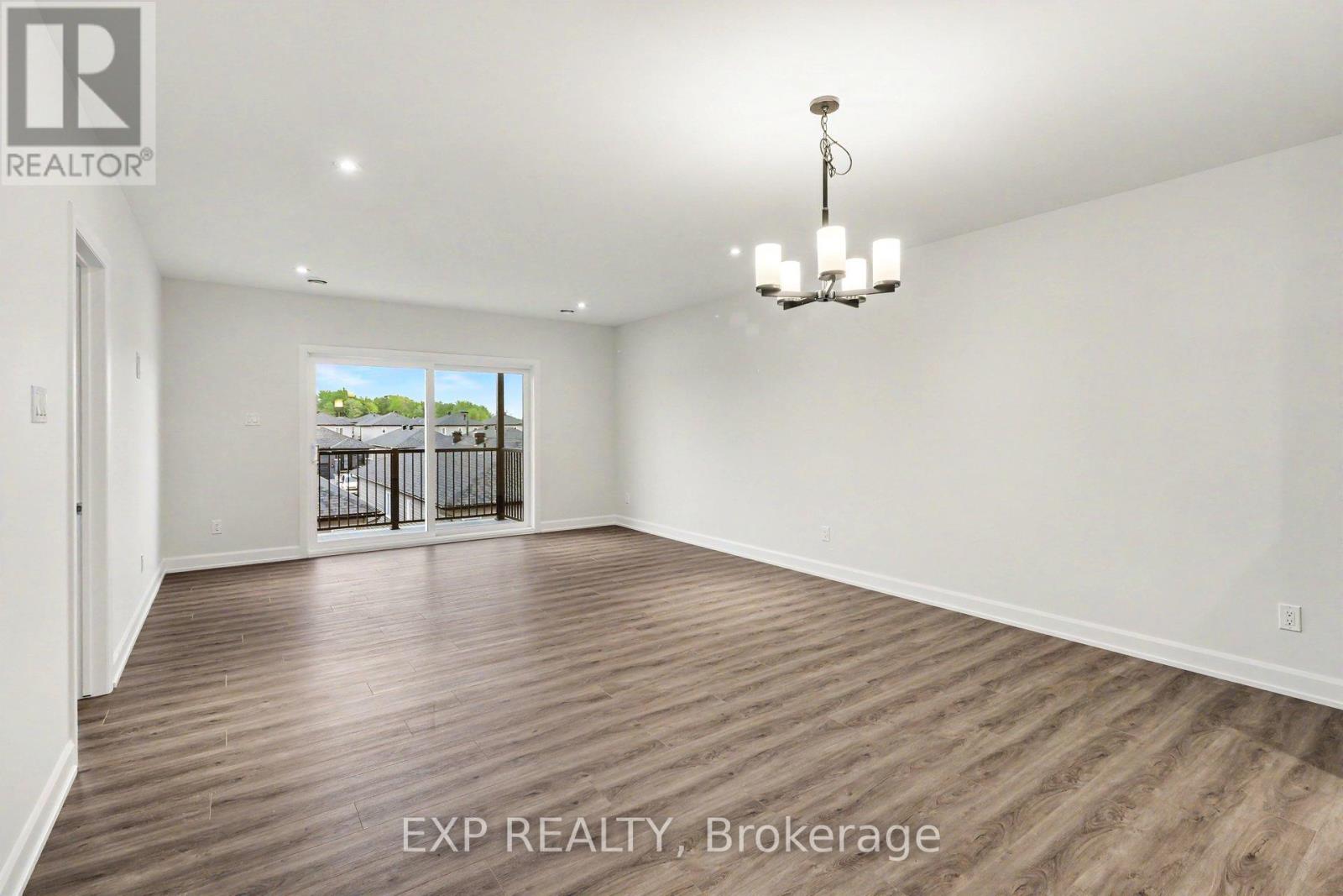 A - 1133 Montblanc Crescent, Russell, Ontario  K0A 1W0 - Photo 3 - X12866018