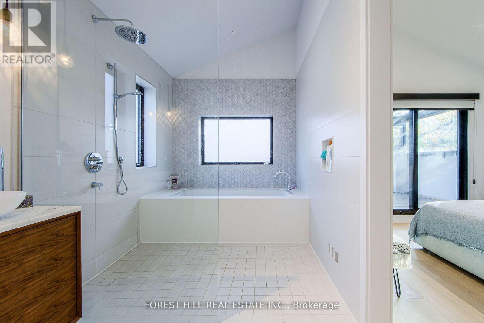 257 Manor Road E, Toronto, Ontario  M4S 1S1 - Photo 25 - C13228316