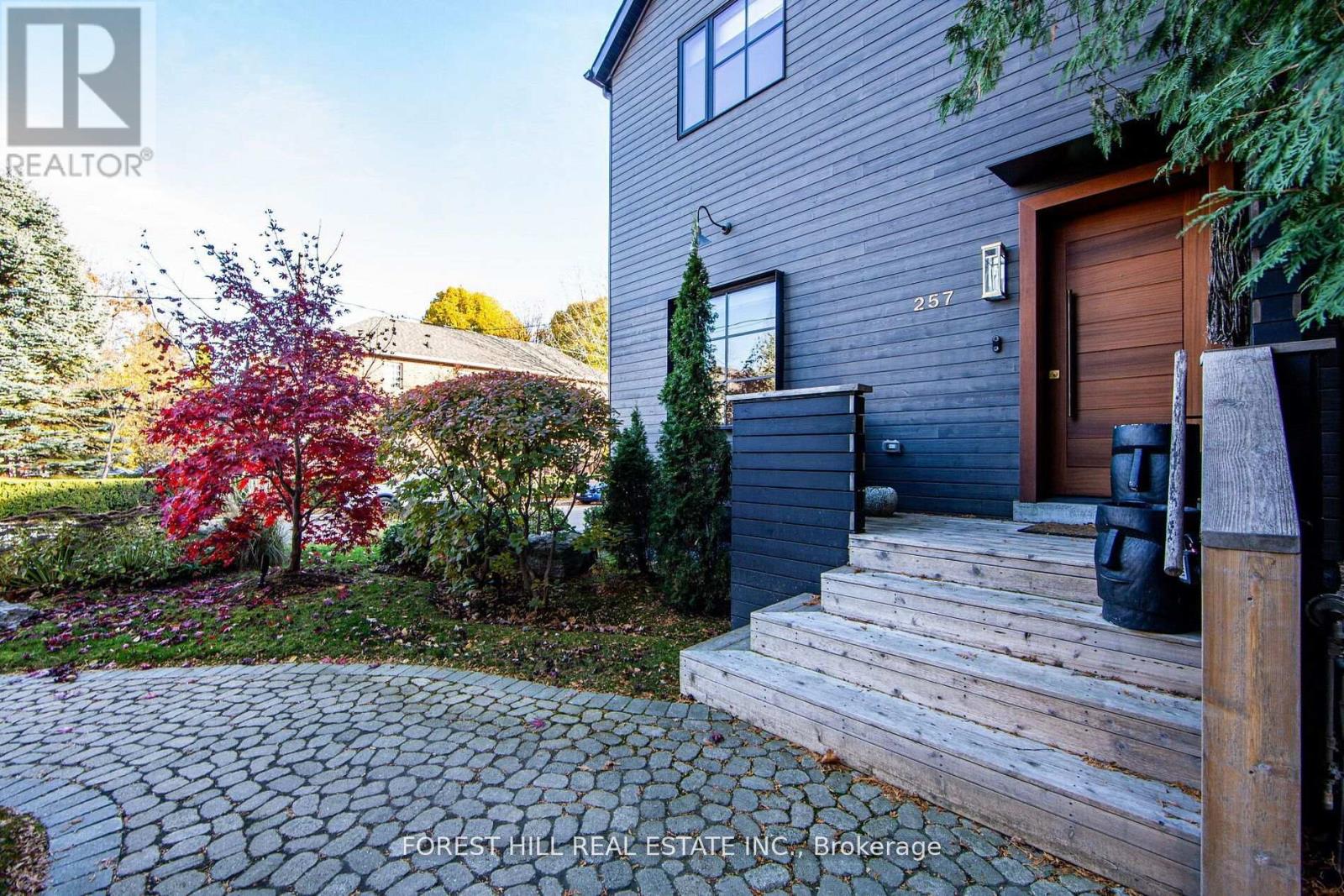 257 Manor Road E, Toronto, Ontario  M4S 1S1 - Photo 2 - C13228316