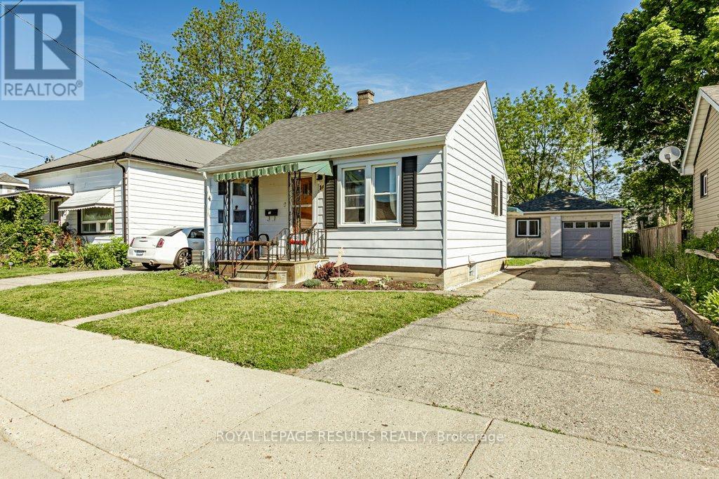 14 Rodgers Street, Tillsonburg, Ontario  N4G 1G2 - Photo 2 - X13232578