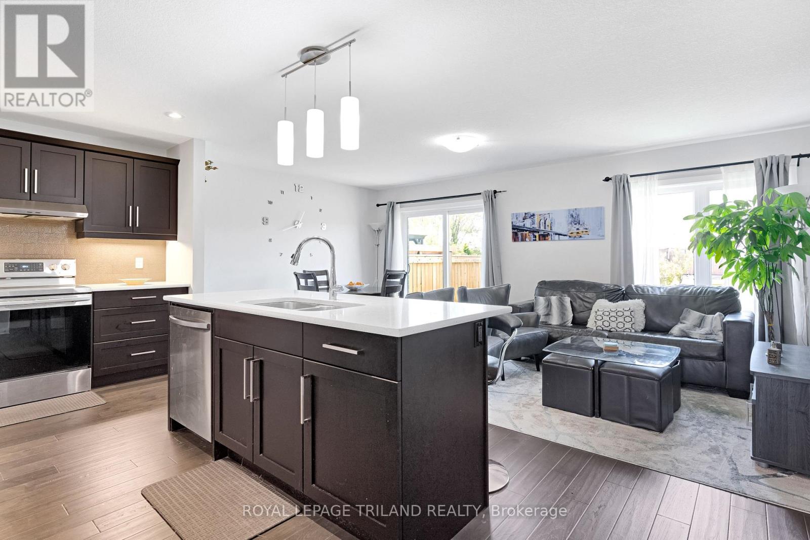 114 Benjamin Parkway, St. Thomas, Ontario  N5R 0L6 - Photo 5 - X13232650