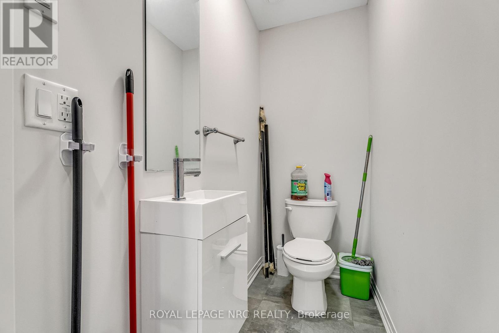 1670 Pleasure Valley Path, Oshawa, Ontario  L1G 0E3 - Photo 19 - E13232694