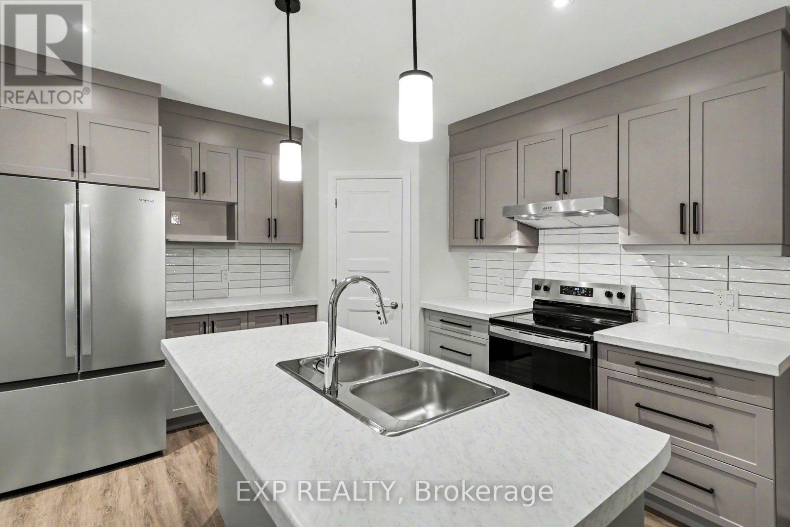 A - 1133 Montblanc Crescent, Russell, Ontario  K0A 1W0 - Photo 6 - X12866018