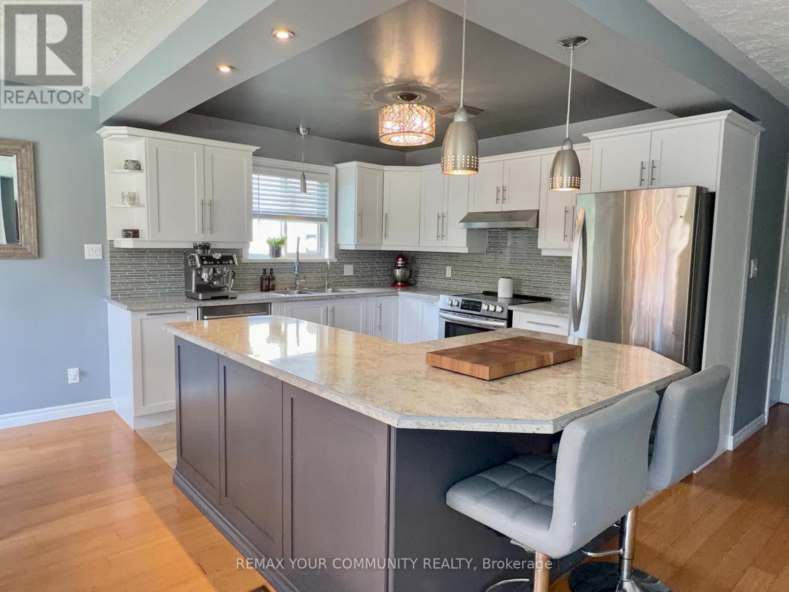 86 Oxley Drive, Penetanguishene, Ontario  L9M 1W1 - Photo 6 - S13231396