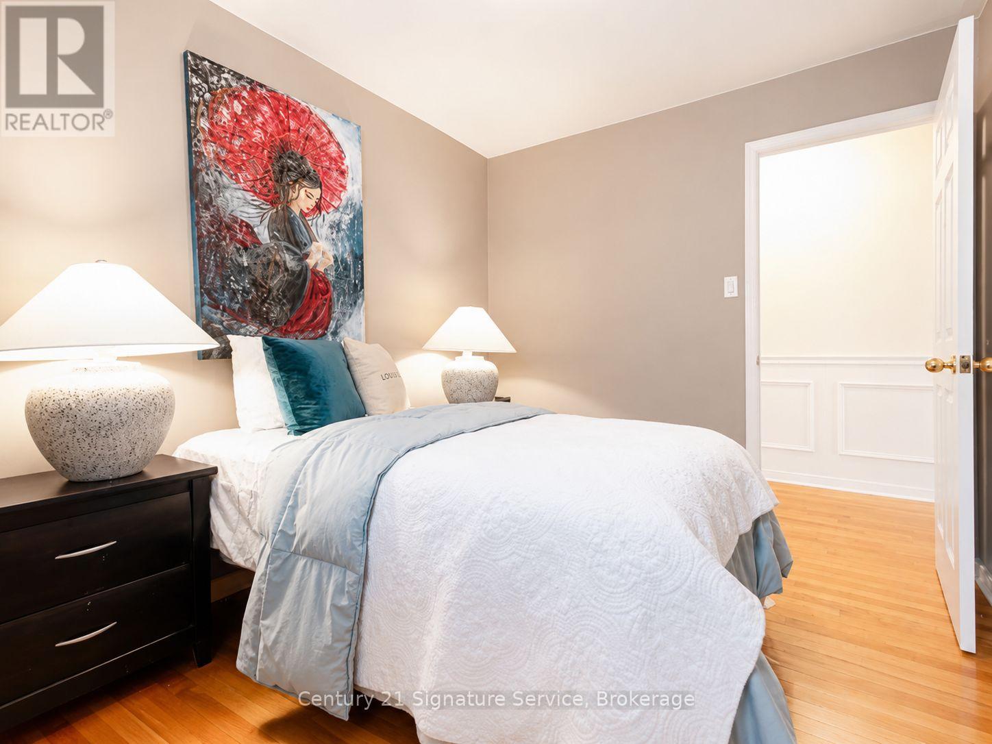 2395 Stefi Trail E, Oakville, Ontario  L6H 5Y5 - Photo 21 - W13157420