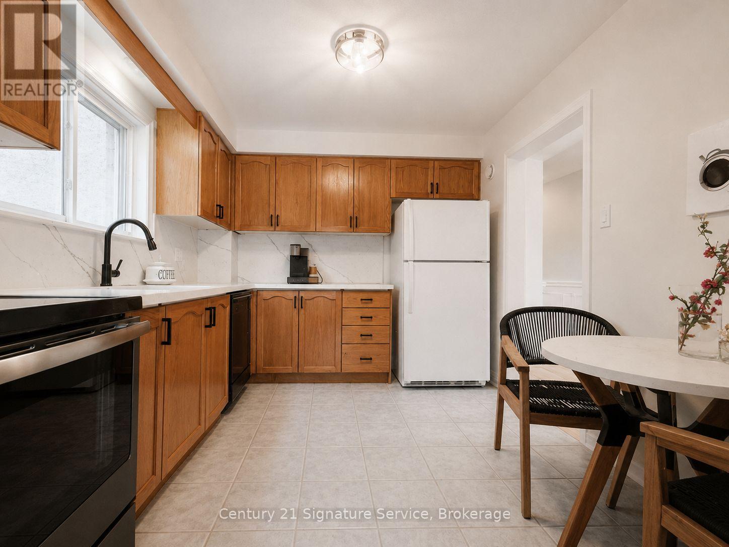 2395 Stefi Trail E, Oakville, Ontario  L6H 5Y5 - Photo 9 - W13157420