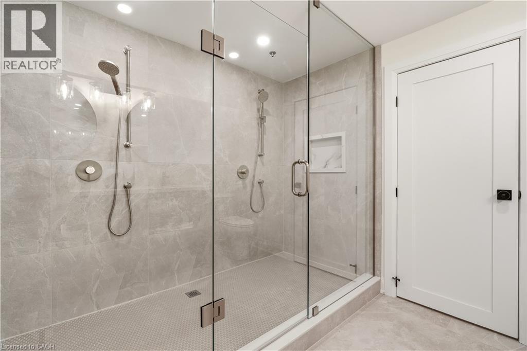 1928 Four Seasons Drive, Burlington, Ontario  L7P 2Y1 - Photo 43 - 40836157