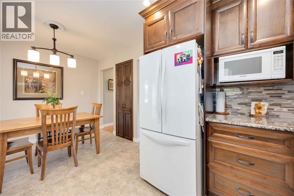 222 Thames Crescent, Sarnia, Ontario  N7S 5C9 - Photo 16 - 26012494