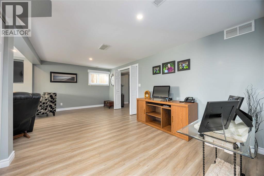 222 Thames Crescent, Sarnia, Ontario  N7S 5C9 - Photo 26 - 26012494