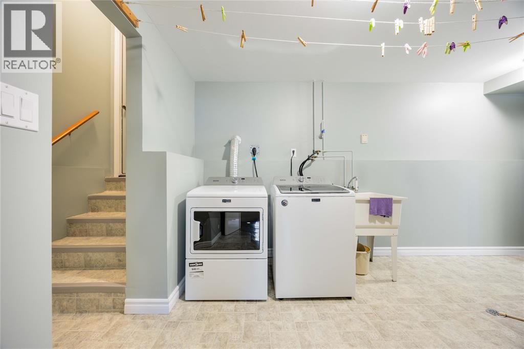 222 Thames Crescent, Sarnia, Ontario  N7S 5C9 - Photo 39 - 26012494