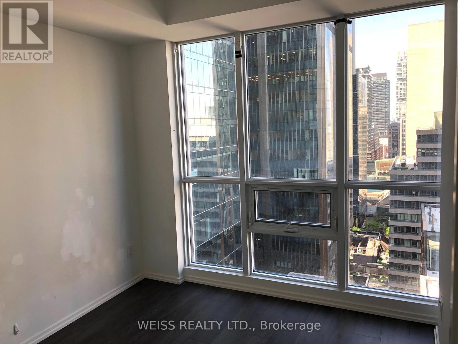1815 - 70 TEMPERANCE STREET, Toronto, Ontario