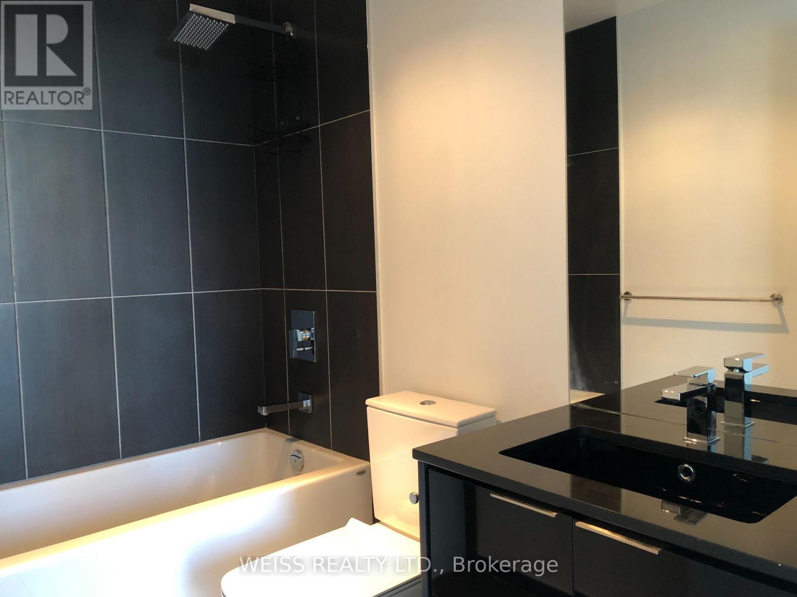 1815 - 70 Temperance Street, Toronto, Ontario  M5H 4E8 - Photo 4 - C13232654