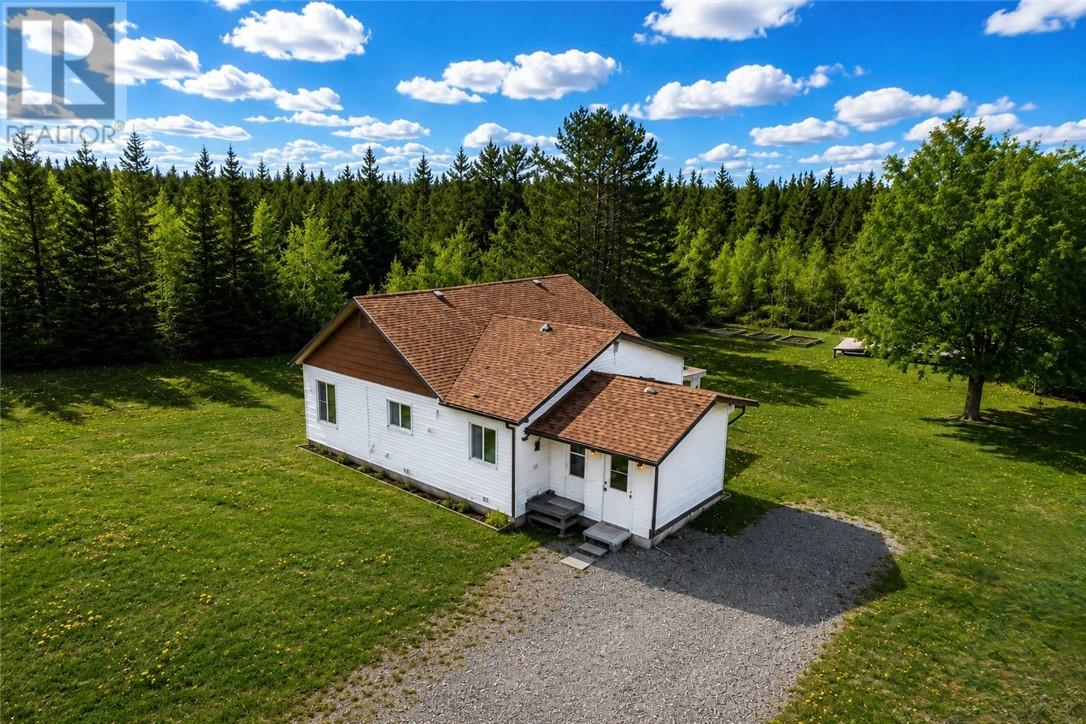 15 Chisholm, Sudbury, Ontario  P0M 1M0 - Photo 2 - 2128246