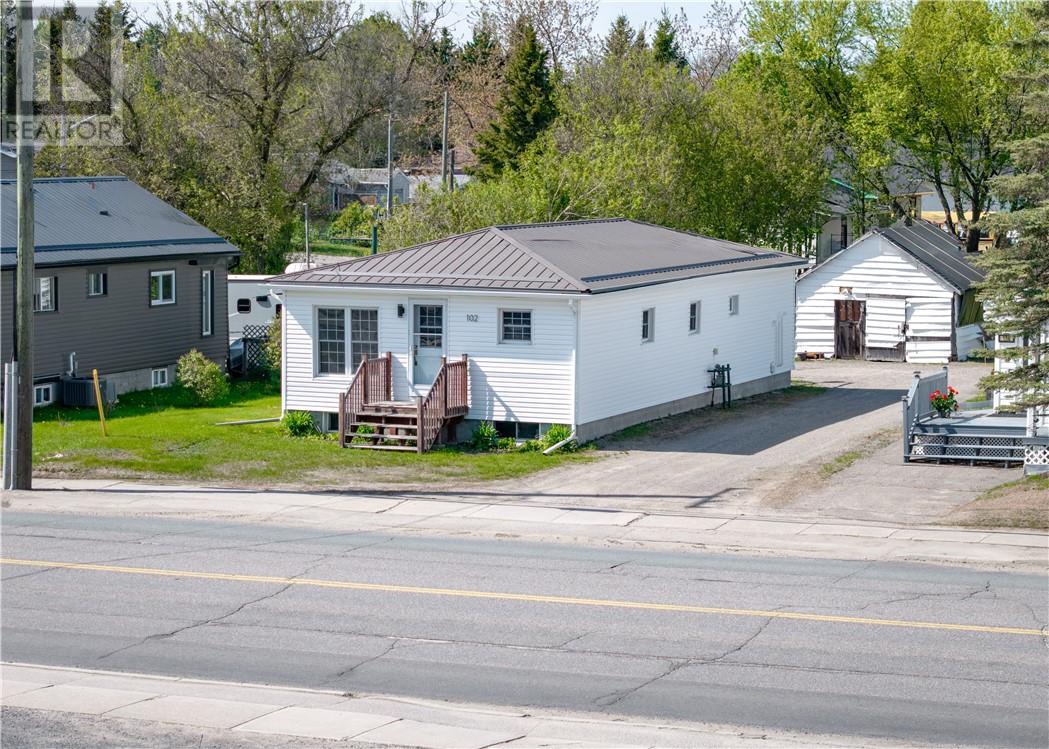 102 Cote Boulevard, Hanmer, Ontario  P3P 1X5 - Photo 1 - 2128233