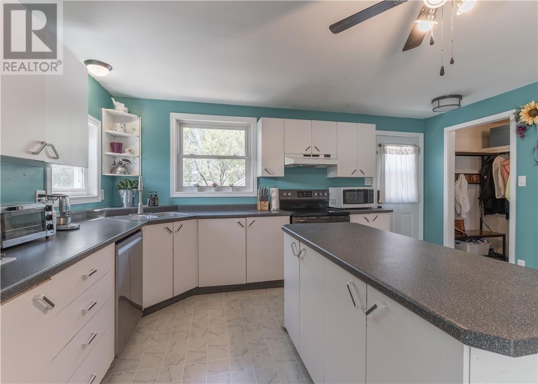 102 Cote Boulevard, Hanmer, Ontario  P3P 1X5 - Photo 14 - 2128233