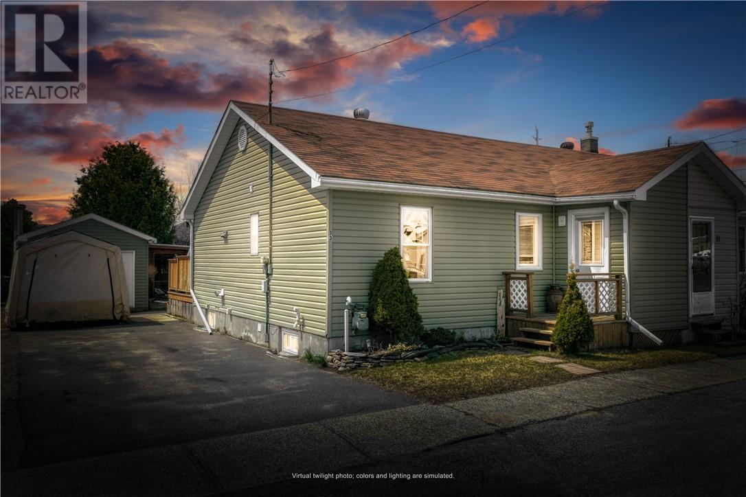13 Montgomery, Greater Sudbury, Ontario  P0M 2C0 - Photo 1 - 2128101
