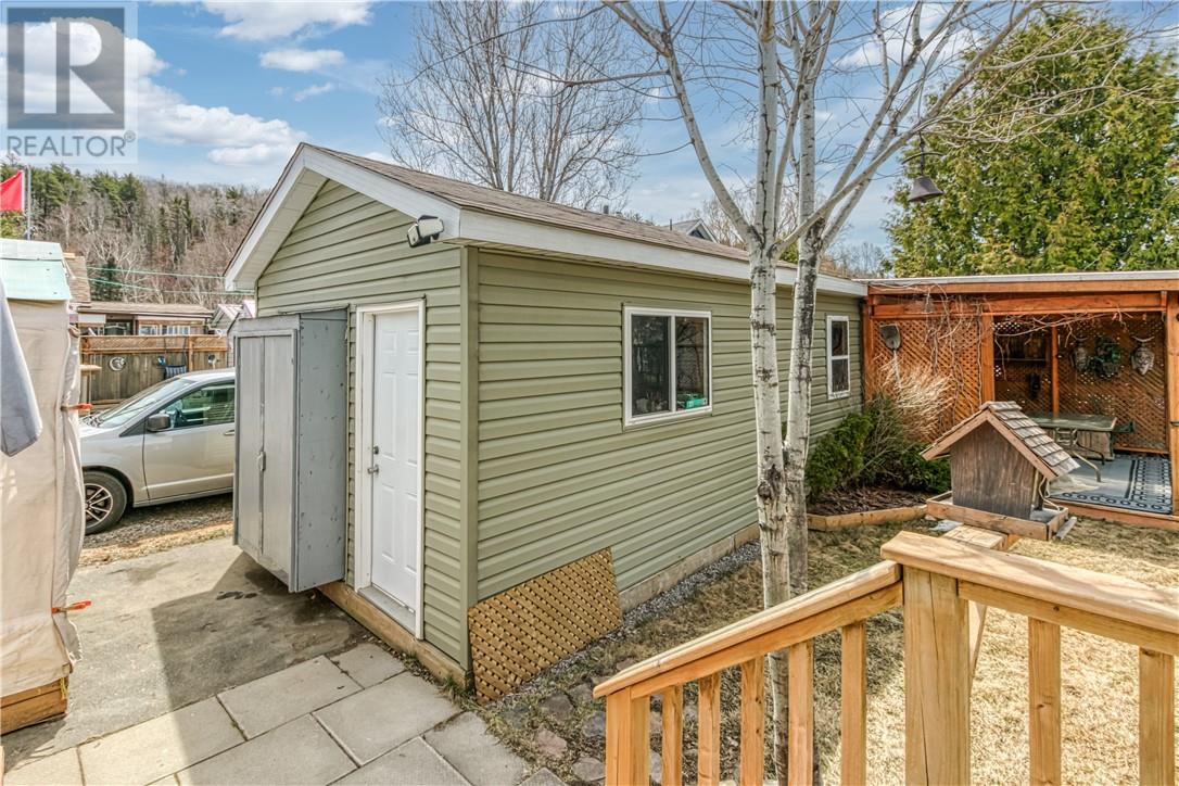 13 Montgomery, Greater Sudbury, Ontario  P0M 2C0 - Photo 7 - 2128101
