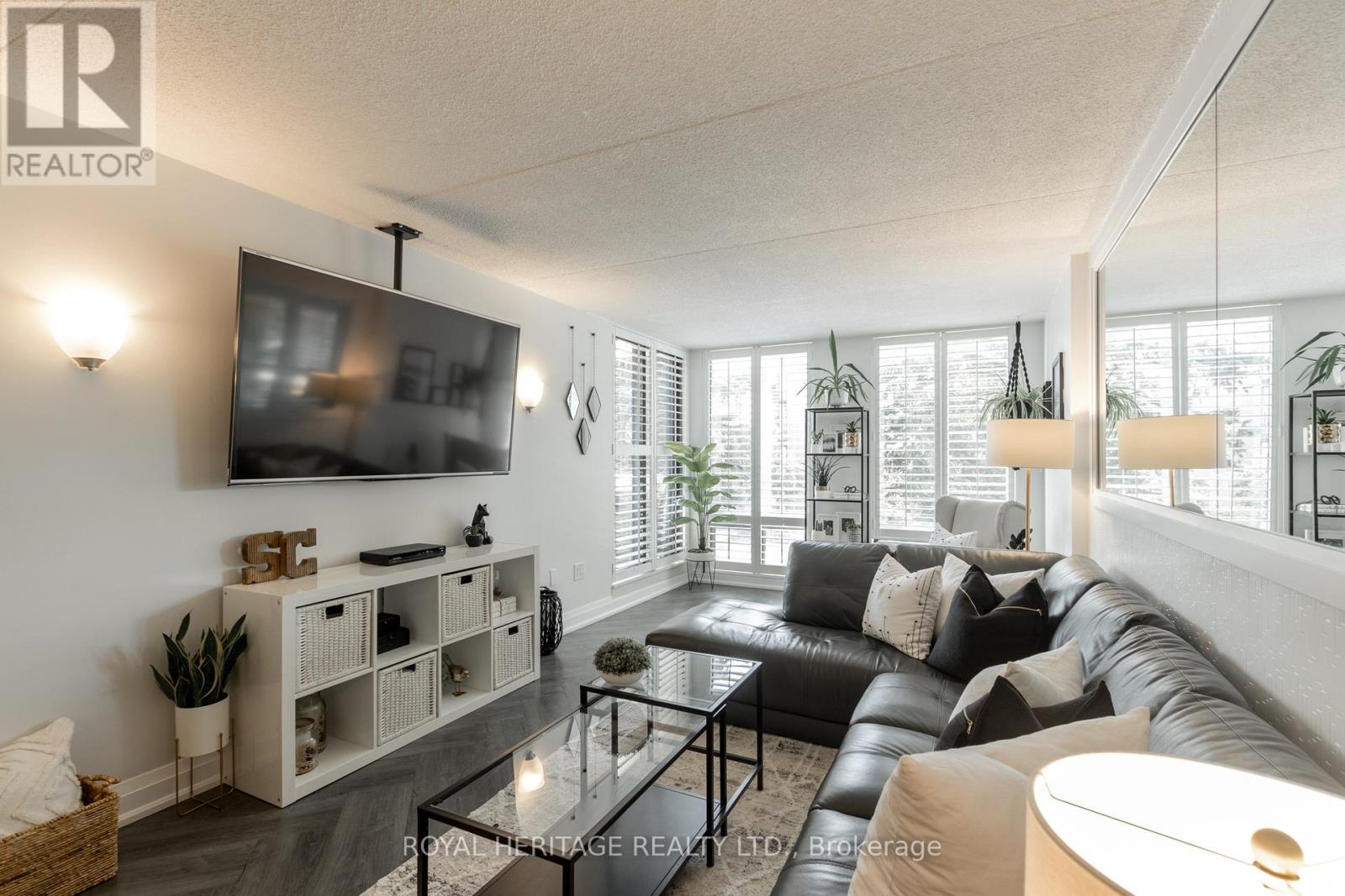 210 - 1535 Diefenbaker Court, Pickering, Ontario  L1V 3W2 - Photo 4 - E13232540