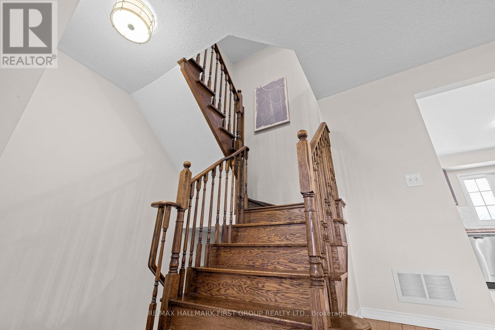17 Edison Way, Whitby, Ontario  L1R 0J9 - Photo 24 - E13232648