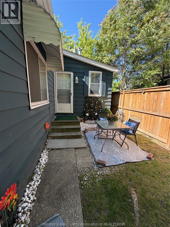 639 Watkins, Windsor, Ontario  N9C 2Y5 - Photo 3 - 26012928