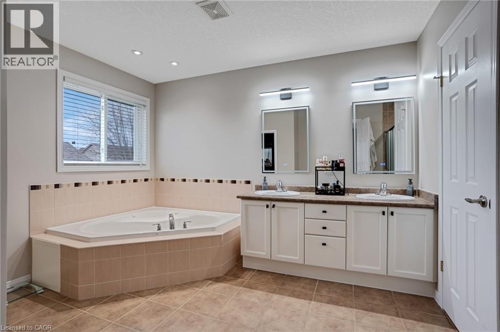 99 Udvari Crescent, Kitchener, Ontario  N2N 0A2 - Photo 26 - 40825849