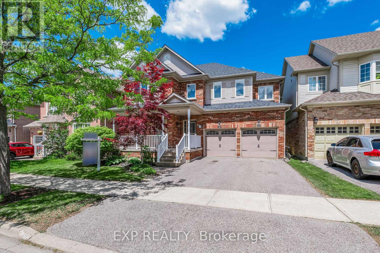 16 HAVERHILL TERRACE, Aurora, Ontario