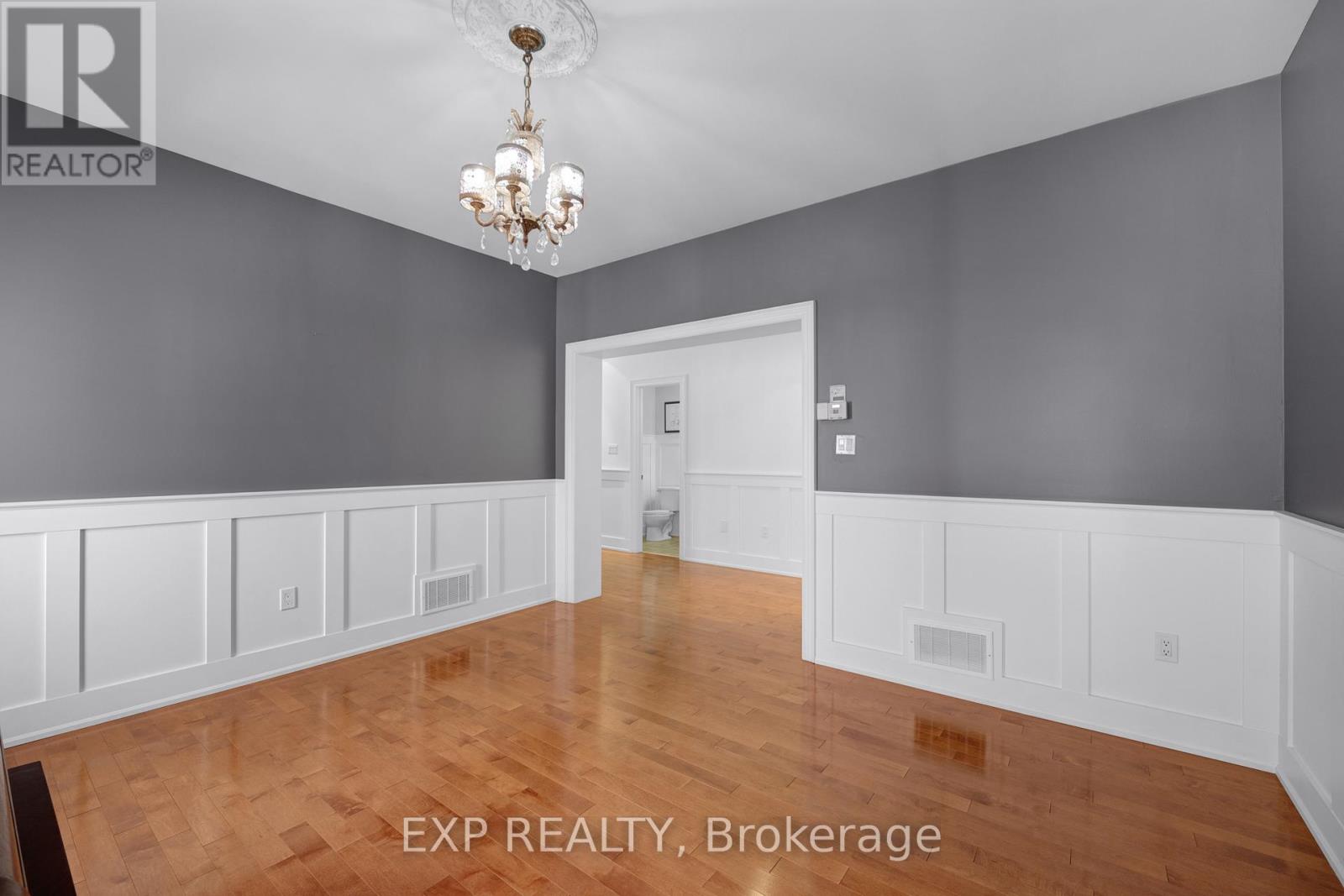 16 Haverhill Terrace, Aurora, Ontario  L4G 7R7 - Photo 14 - N13232526