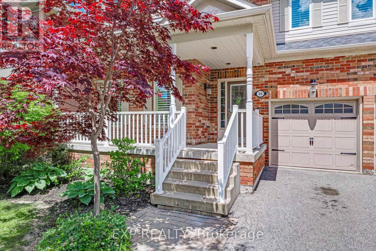 16 Haverhill Terrace, Aurora, Ontario  L4G 7R7 - Photo 3 - N13232526